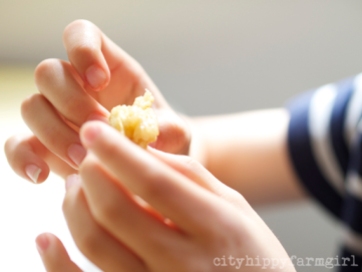 top tips for sourdough crumpets || cityhippyfarmgirl